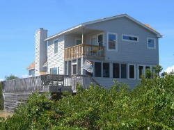 Low Rates! 5 BR child friendly home, 130 yards to beach